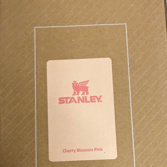 Stanley Pink Thermos - Picture 6 of 7